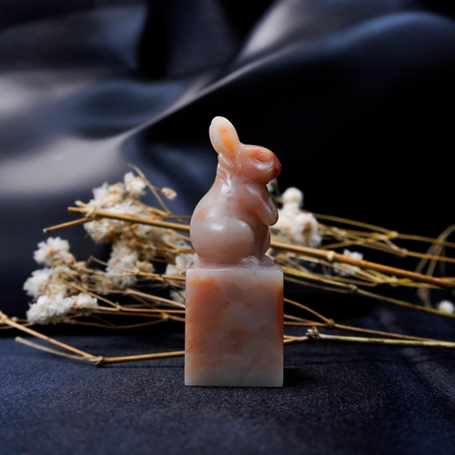 カスタマイズされた手作り印鑑-|ラオス石ウサギボタン 1.9 x 1.9 CM