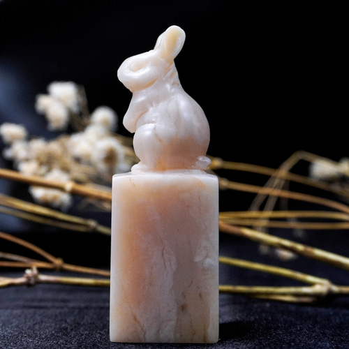 カスタマイズされた手作り印鑑-|ラオス石ウサギボタン 1.8x1.8 CM