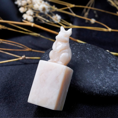 カスタマイズされた手作り印鑑-|ラオス石ウサギボタン 1.8x1.8 CM