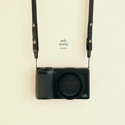 ひも通し式レザーストラップ（RICOH GR3など） 4枚目の画像