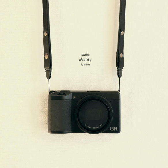 ひも通し式レザーストラップ（RICOH GR3など） 4枚目の画像