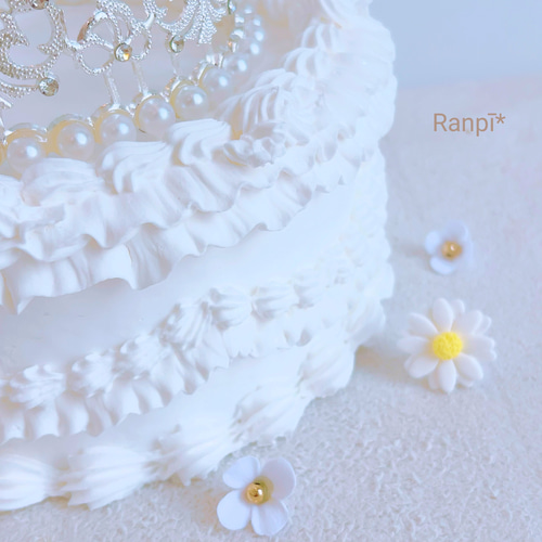 クレイケーキ*クレイクリームケーキ*ティアラ(王冠) その他インテリア