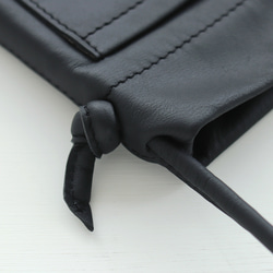 真皮智慧型手機肩挎粉筆皮革小袋，也可用作助手袋，內部織物（黑色）。 第12張的照片