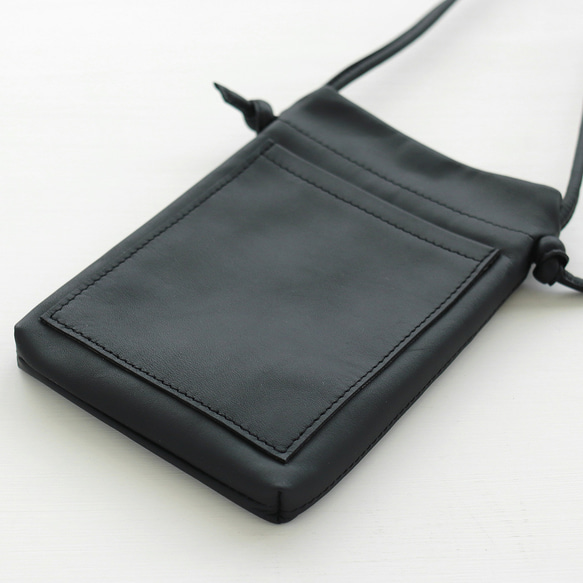 真皮智慧型手機肩挎粉筆皮革小袋，也可用作助手袋，內部織物（黑色）。 第11張的照片