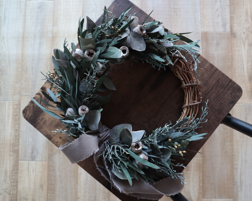 001.ユーカリオーバルリース summer breeze 風そよぐ夏 ブルーブッシュとユーカリのオーバルリース