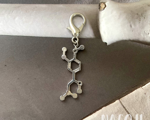 3ce6de5b1bccb4e021680ceb551571