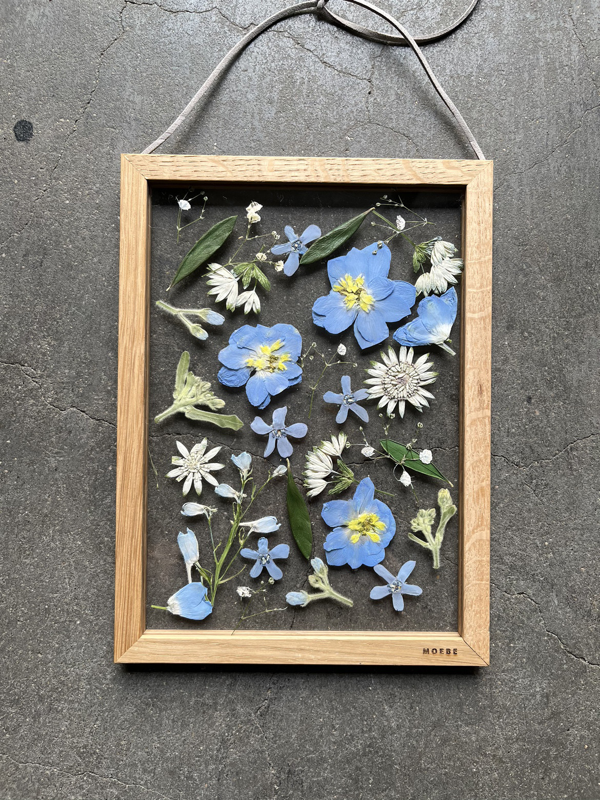 【アフターブーケ ＜ Moebe ムーべ Ssize＞】生花ブーケを「押し花＆額装」してお届けします