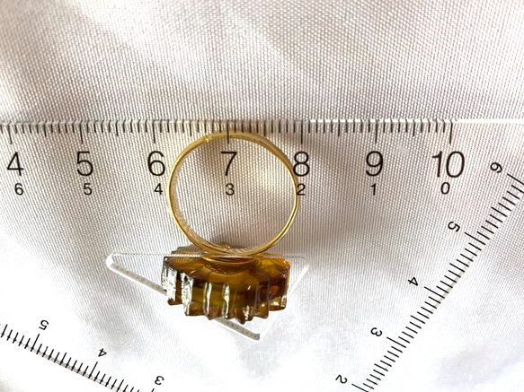 べっこう花の指輪　k16gp フリーサイズ　ゴールド　金メッキ　レジン　リング　茶色　黄色　オレンジ　 8枚目の画像