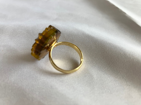 べっこう花の指輪　k16gp フリーサイズ　ゴールド　金メッキ　レジン　リング　茶色　黄色　オレンジ　 9枚目の画像
