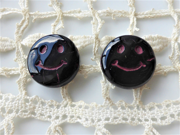 微笑！ 2 顆裂紋黑色紫色捷克珠 第1張的照片