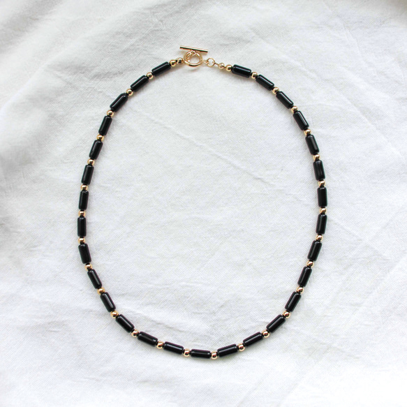 black beads necklace 2枚目の画像