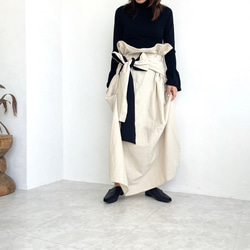ウエストフリルデザイン変形型スカート(キナリ) 8枚目の画像