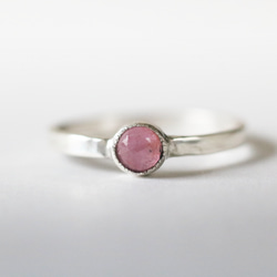 一点もの・Silver925）非加熱ピンクサファイアのシルバーリング（4mm