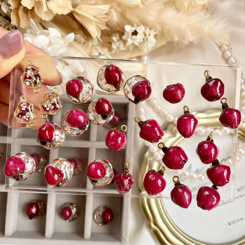 薔薇 の 花びら たっぷり♡ 18k メッキチェーン ブレスレット ばら