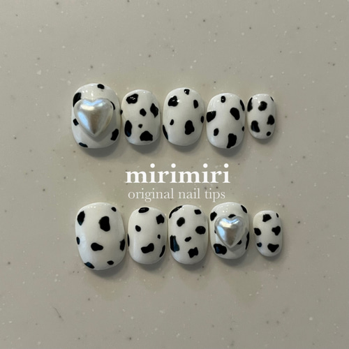 100 〗ネイルチップ 個性派ネイル ハートネイル 牛柄ネイル 動物ネイル  