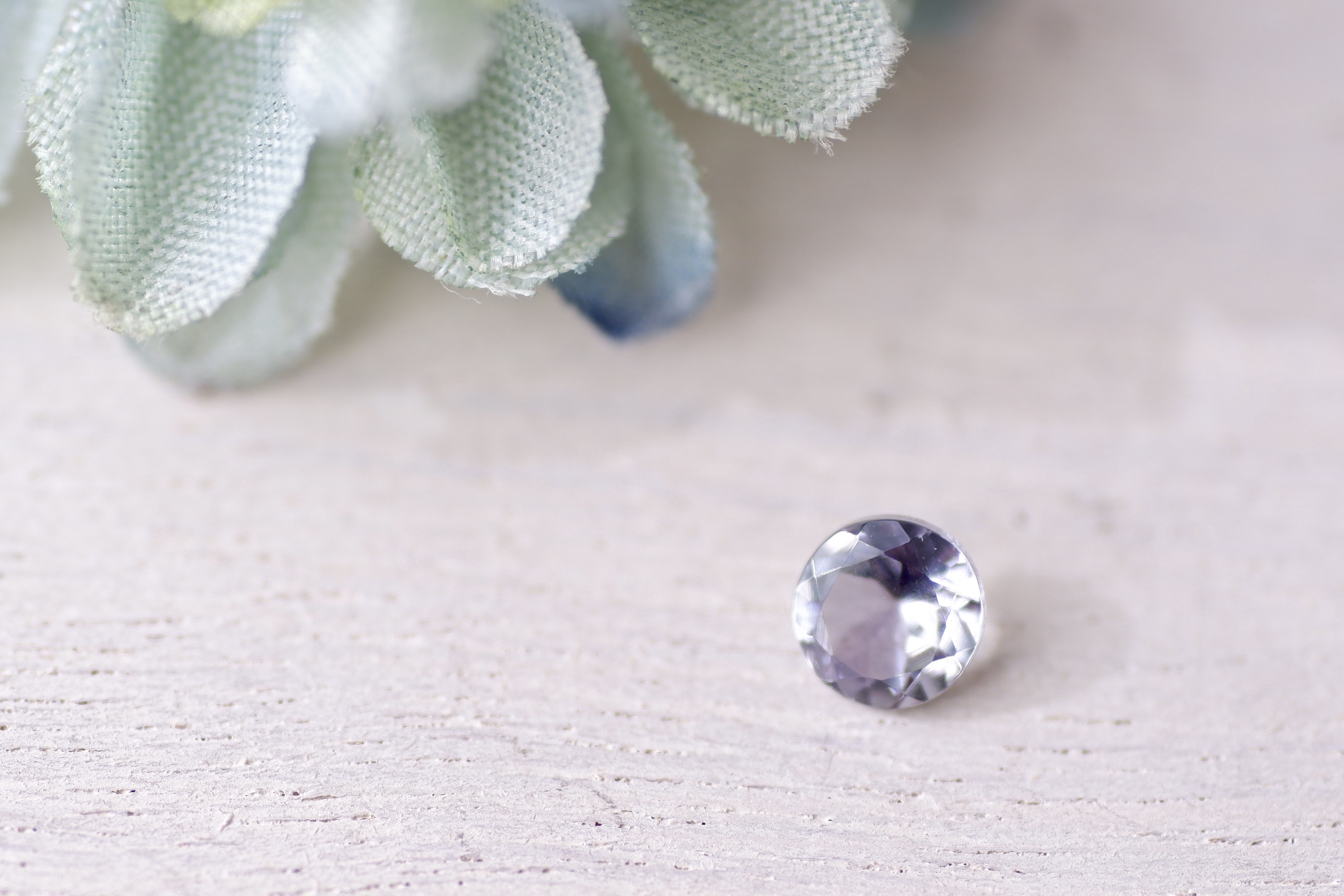 タンザナイト＊ラウンド・カット＊0.50ct＊4.7mm＊ZO-006