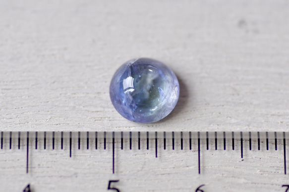 タンザナイト＊ラウンド・カボション・カット＊2.43ct＊8.2mm＊ZO-015 7枚目の画像