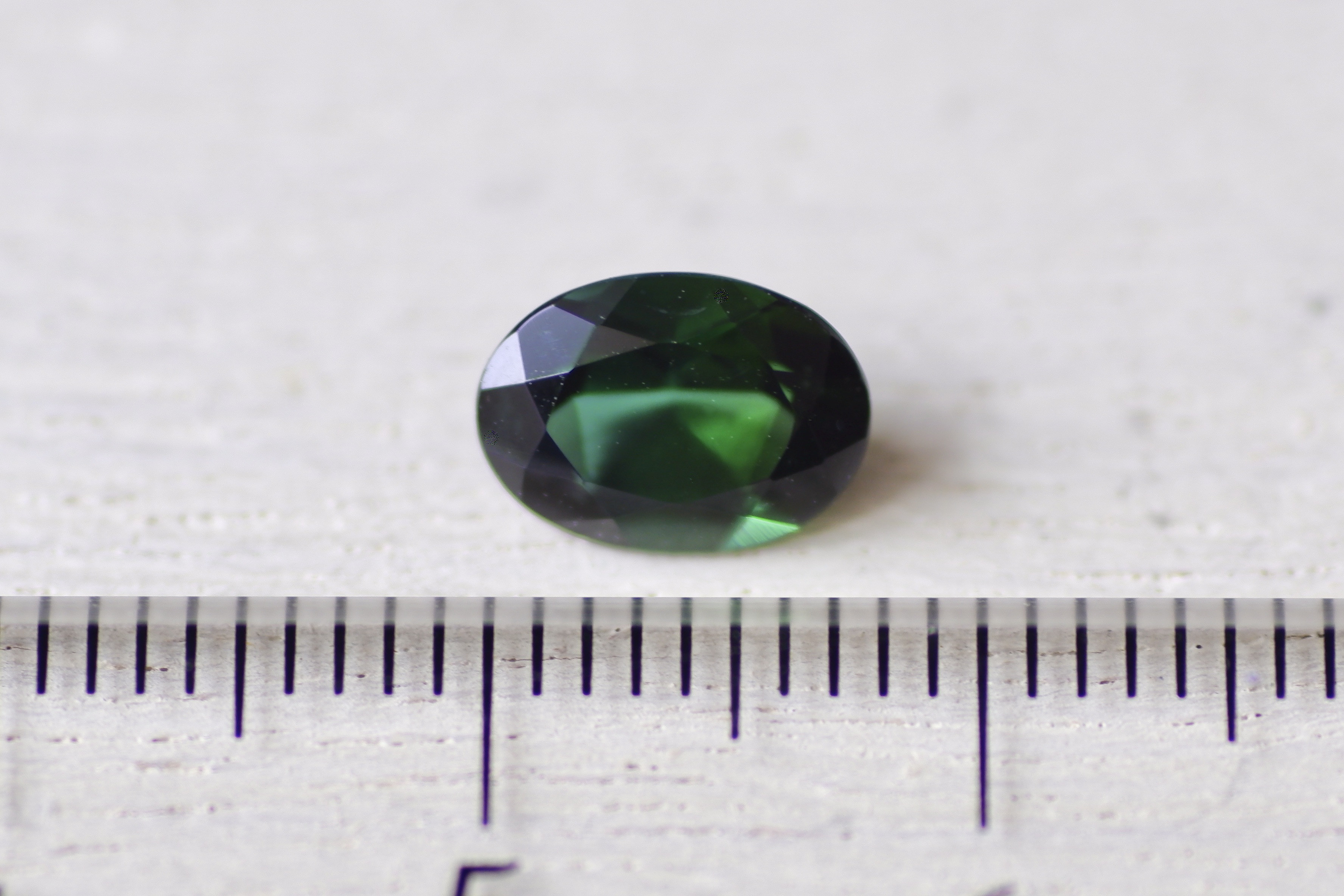 グリーン・トルマリン＊オーバル・カット＊1.44ct＊8.1×6.2mm＊TO-030