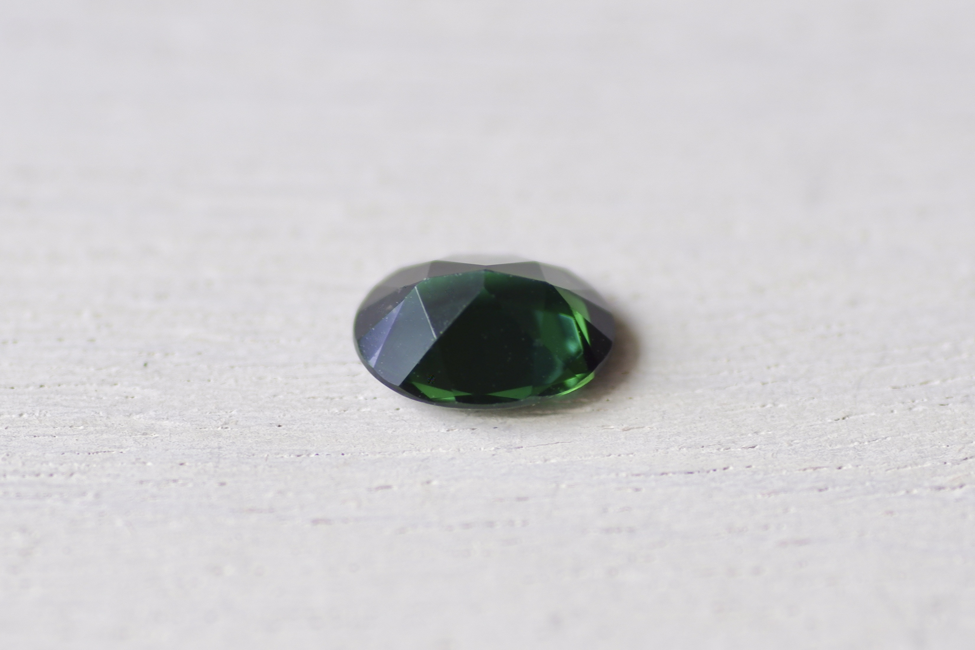 グリーン・トルマリン＊オーバル・カット＊1.44ct＊8.1×6.2mm＊TO-030