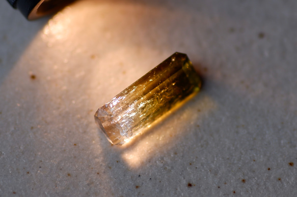 バイカラー・トルマリン＊エメラルド・カット＊3.41ct＊14.1×5.8mm＊TO-035 5枚目の画像