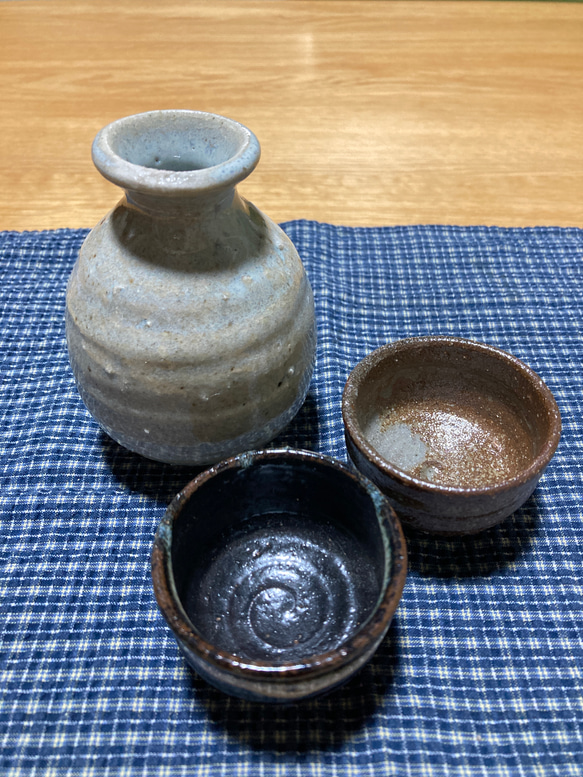 【登り窯作品】徳利とぐい呑み2個セット 1枚目の画像