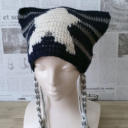 猫耳ニット帽　ビーニー　ネコ耳ニット帽　紐付き　クロシェハット　猫耳ニット　手編み　かぎ針編み　y2k　ニットキャップ 5枚目の画像