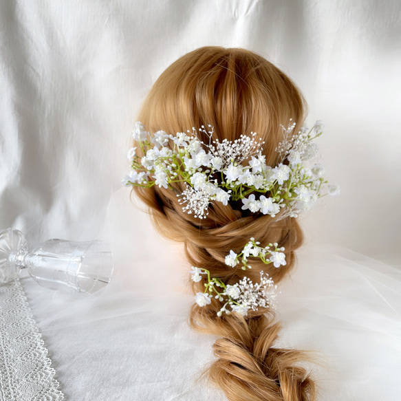 小花　かすみ草　ヘッドドレス　ホワイト　ブライダル　ウエディング　ヘアアクセサリー　造花　ブライダルアクセサリー　 3枚目の画像