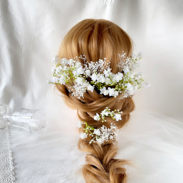 小花　かすみ草　ヘッドドレス　ホワイト　ブライダル　ウエディング　ヘアアクセサリー　造花　ブライダルアクセサリー　 1枚目の画像