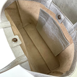 ピッグスキンのトートバッグ　 シルバー 7枚目の画像