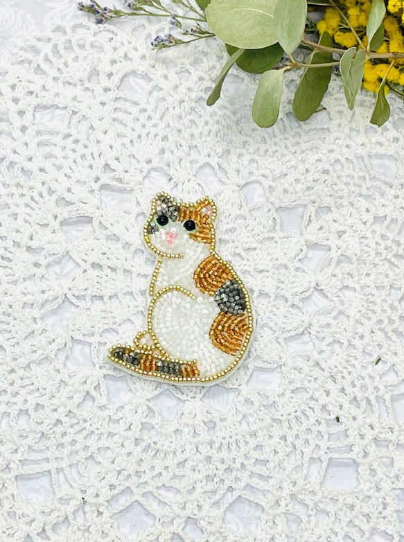 小林モー子 maison des perles 三毛猫 ねこ ブローチ 刺繍 小林モー子 maison des perles 三毛猫 ねこ ブローチ 刺繍