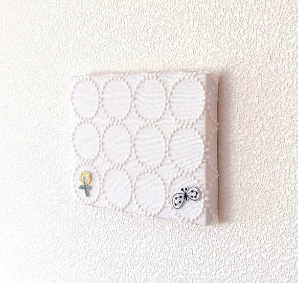 ミニファブリックパネルミナペルホネンインテリアチョウチョ刺繍