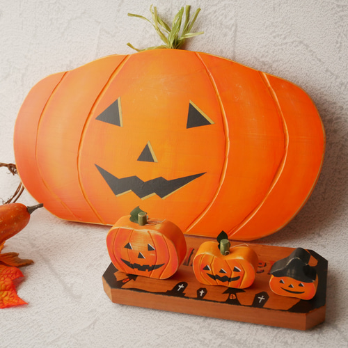 ひのきで作ったかぼちゃの ハロウィン飾り 横２８ｃｍ前後（15％引き 