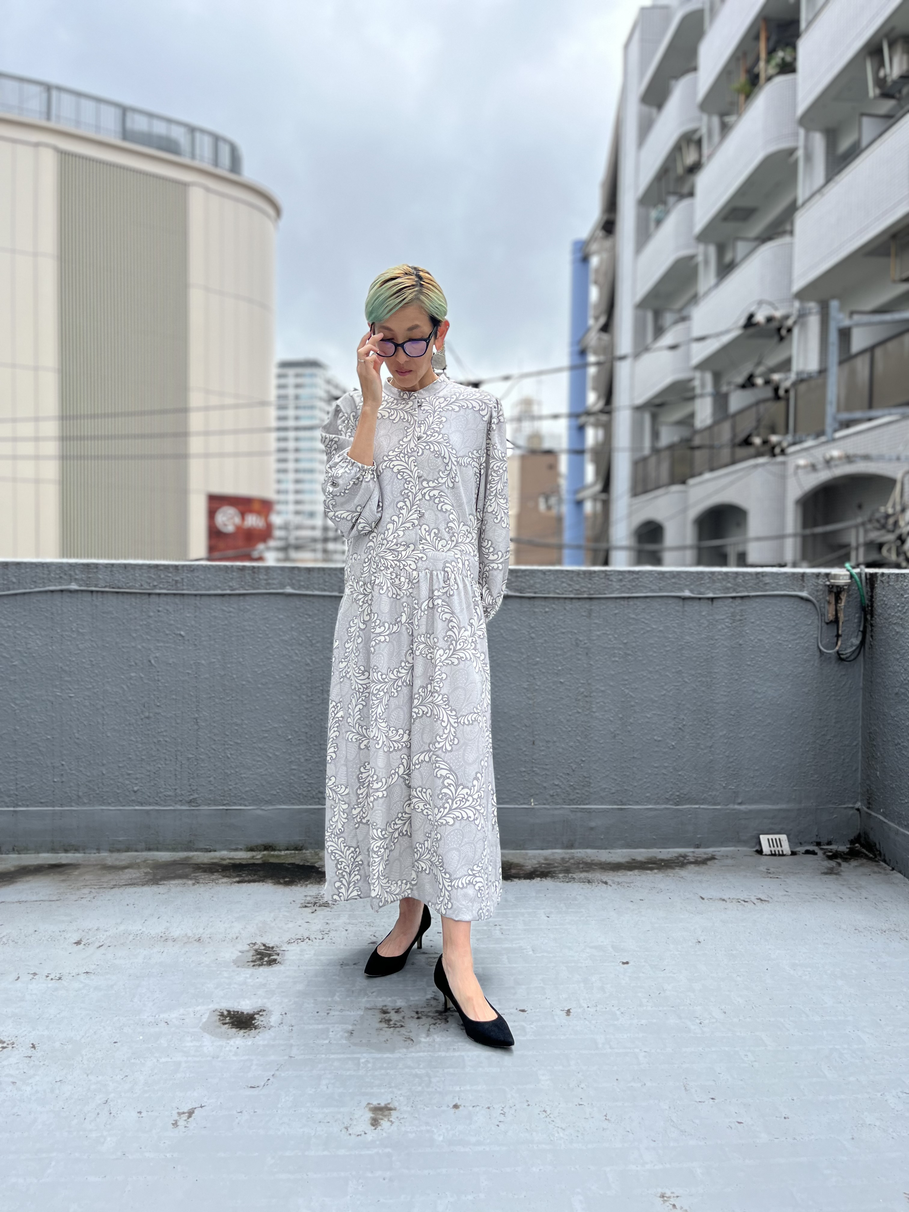 着物リメイク　アラベスク小紋リユース　スタンドカラーガーリーワンピース　　丈上げサービス