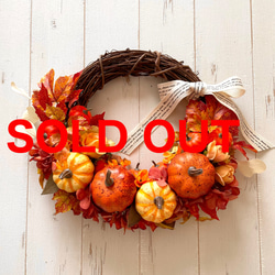 カボチャがいっぱいのハロウィンリース ハロウィン 秋リース 玄関