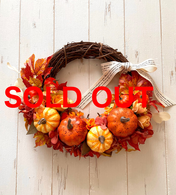 カボチャがいっぱいのハロウィンリース ハロウィン 秋リース 玄関