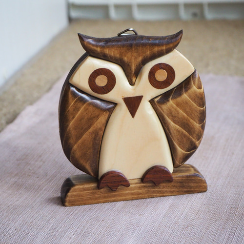 幸せを呼ぶフクロウ 幸せを呼ぶ・ふくろうの壁掛け タペストリー・壁掛け joycraft