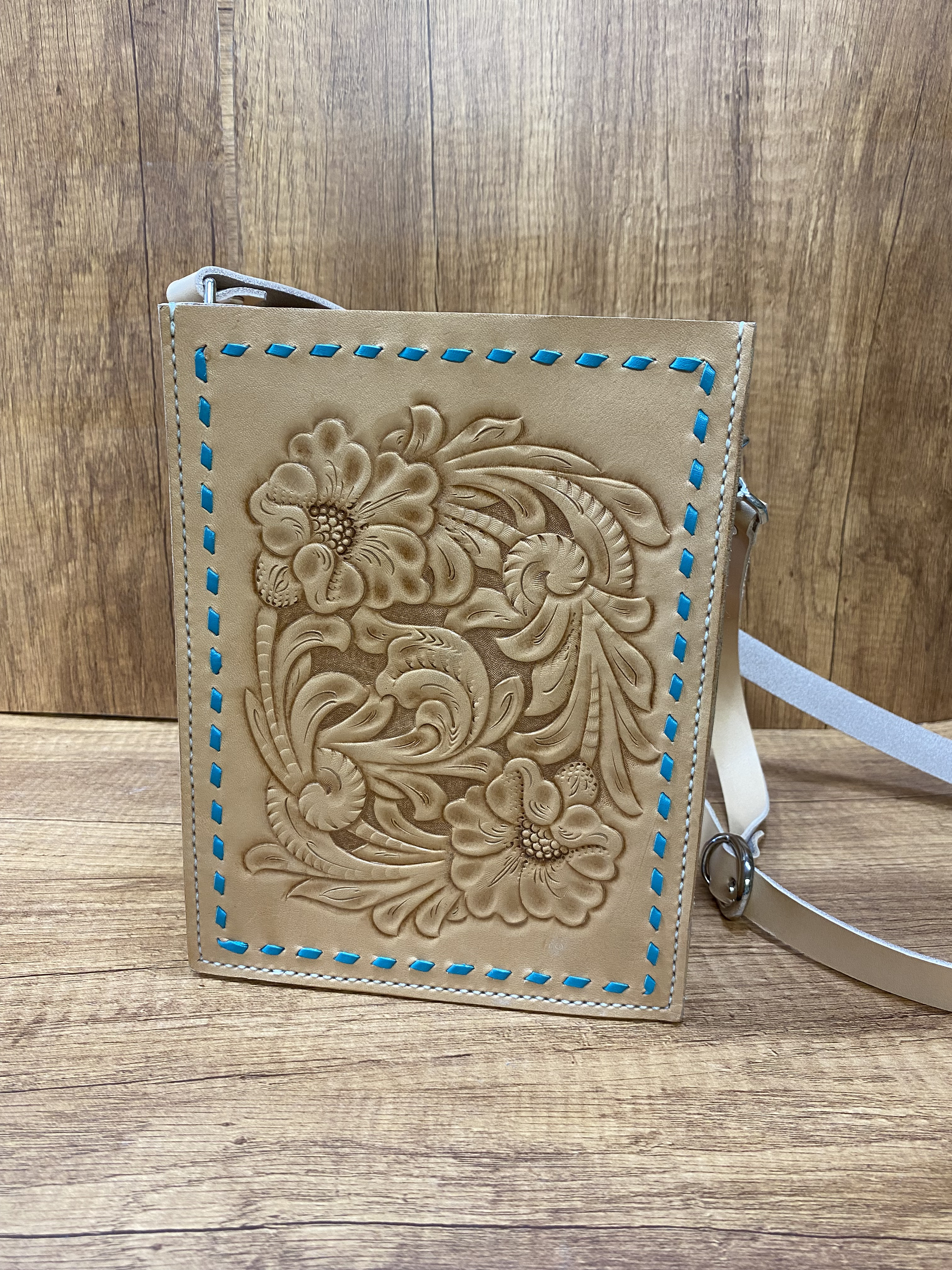 ショルダーつきカービングバッグ　特別価格にしました