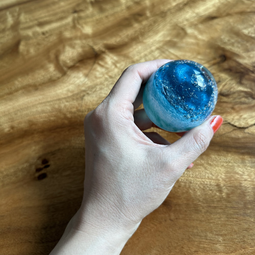 水の惑星ペーパーウエイト ブルー 立体・オブジェ ICHI GLASS 通販