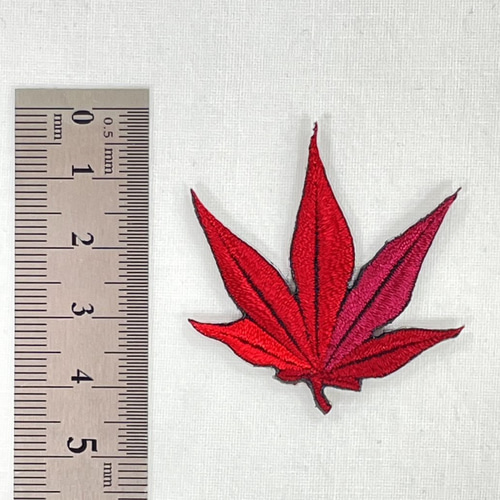 紅葉様 アベンチュリン 專用ページ もみじ 落ち葉 紅葉 ワンポイント 刺繍 ワッペン アップリケ