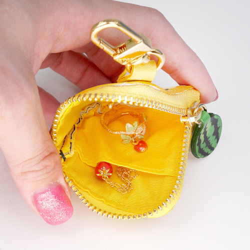 ナスカン付きミニチュアL字ファスナー小銭入れ／カットスイカ黄色