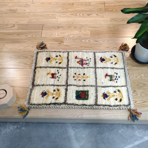 ペルシャ ギャッベ 玄関マット 39.5x57cm アイボリー 生命の木 ヤギ