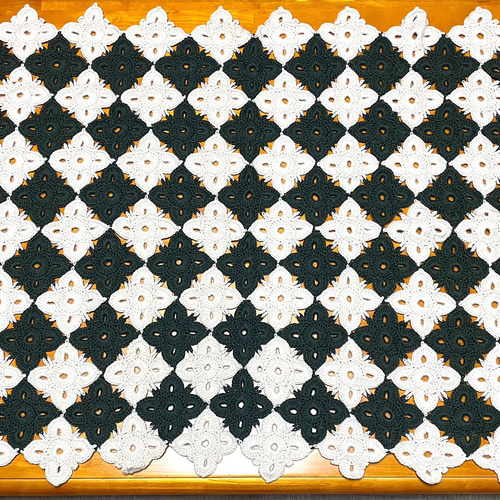 2色のモチ－フブランケット＊かぎ針編みマルチカバー＊膝掛け その他