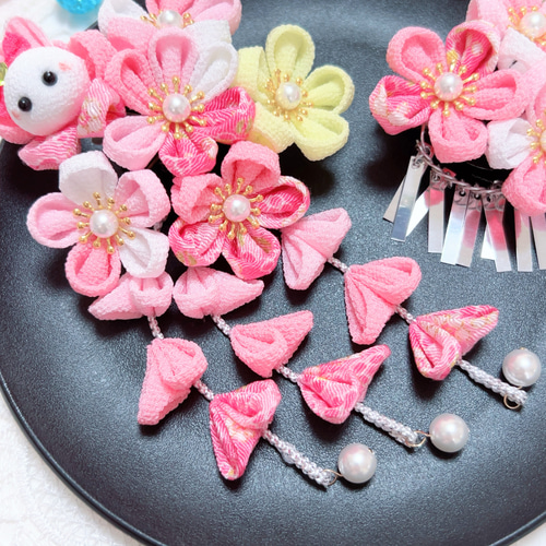 華やか＊七五三 髪飾り つまみ細工 うさぎ ピンク 銀ビラ 3歳 7歳 753