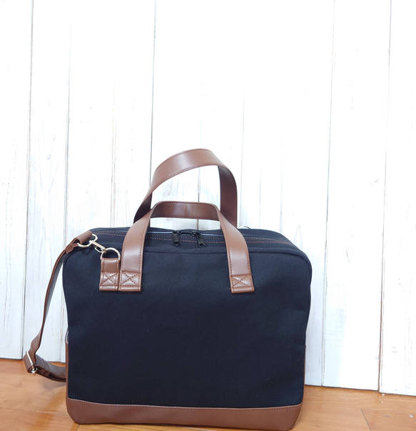 色の変更可能3way黒帆布と焦げ茶合皮の四角いボストンバッグ（横型） 6枚目の画像