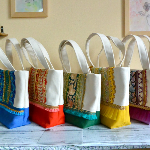 推しカラーgreenキラキラ輝く花モチーフインド刺繍トートバッグ 推しカラーgreenキラキラ輝く花モチーフインド刺繍トートバッグ