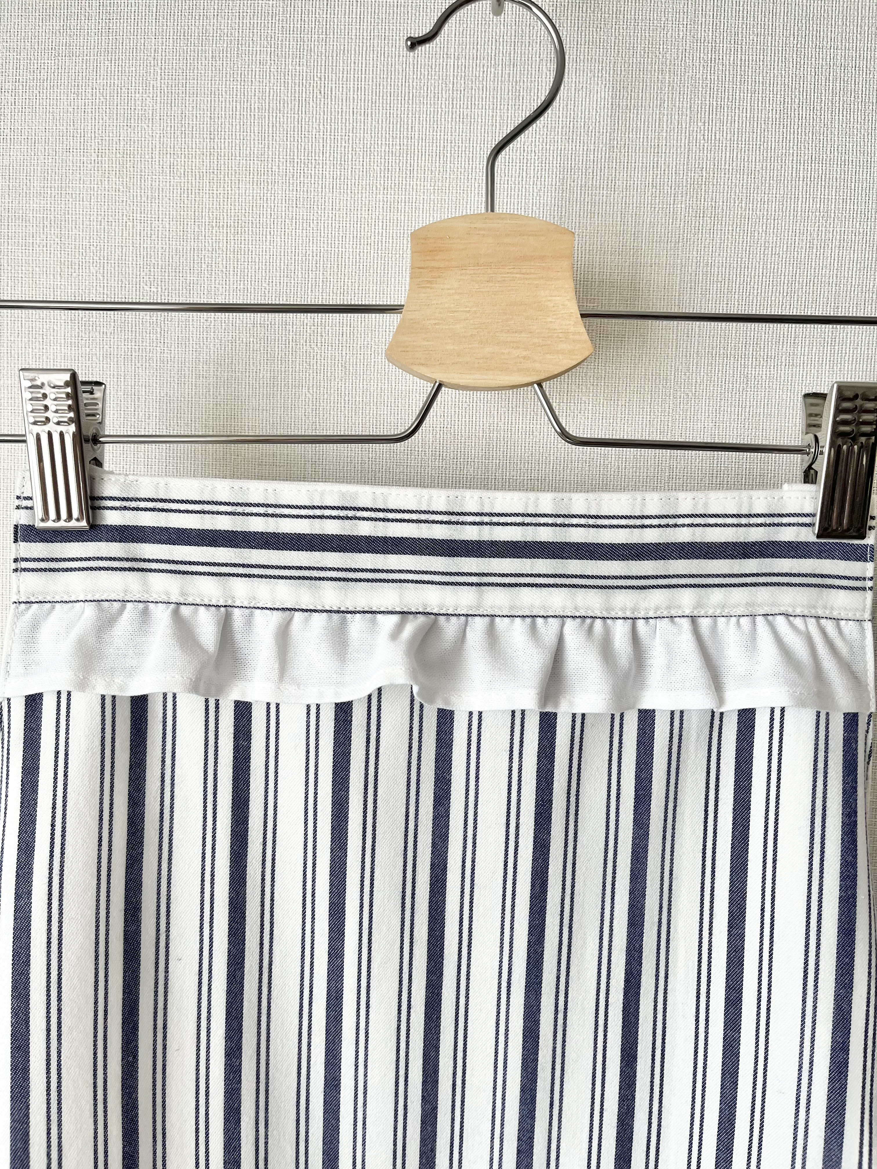 フレンチカントリーなストライプロングギャザーエプロン(ホルターネックタイプ)