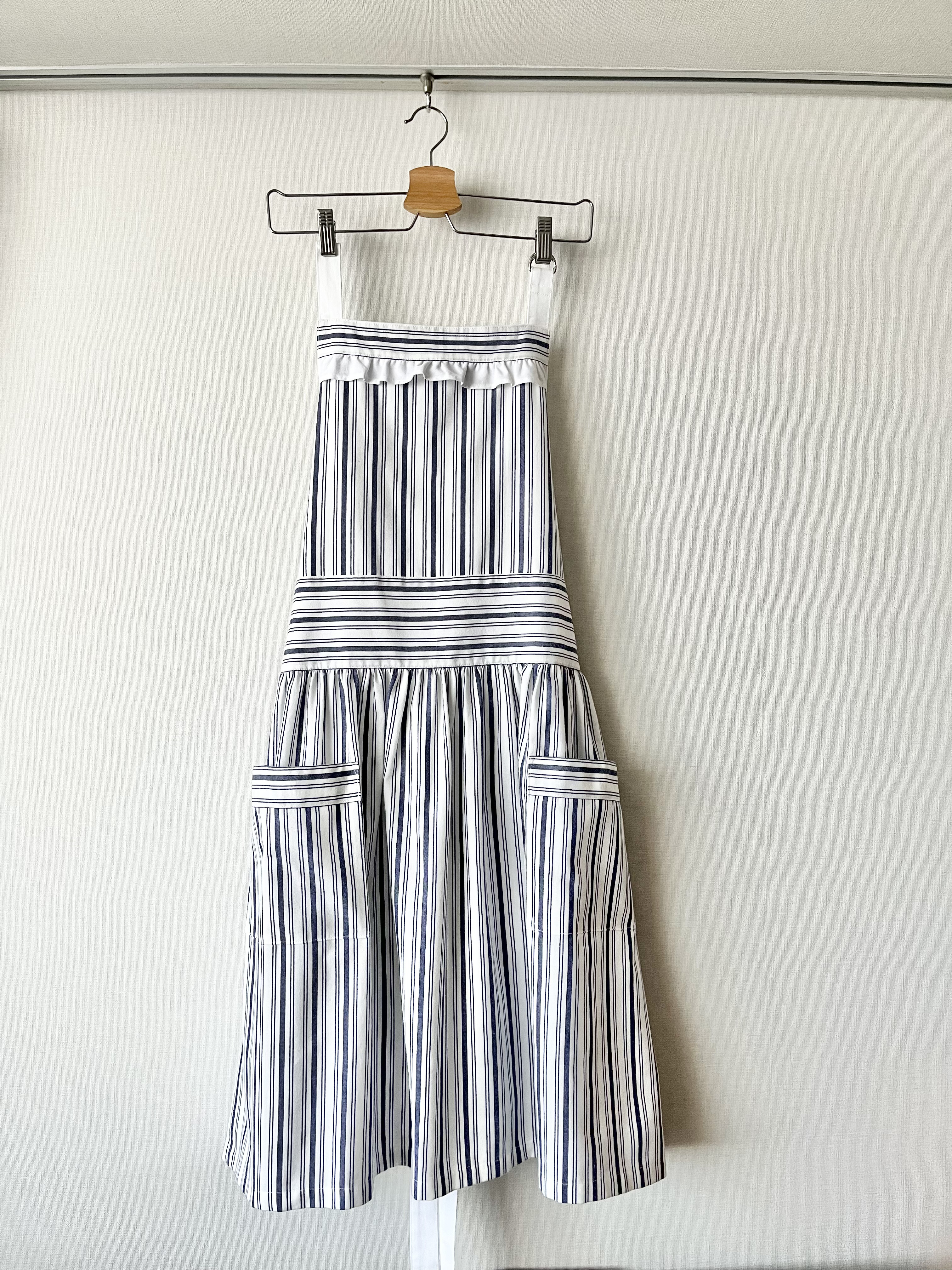 フレンチカントリーなストライプロングギャザーエプロン(ホルターネックタイプ)