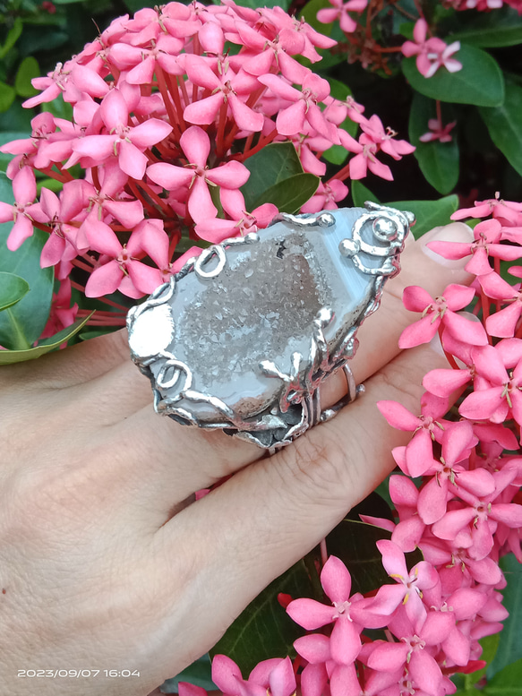 晶洞原礦手工銀戒 純銀戒指~ 「聚」~ Geode Silver Ring 第1張的照片