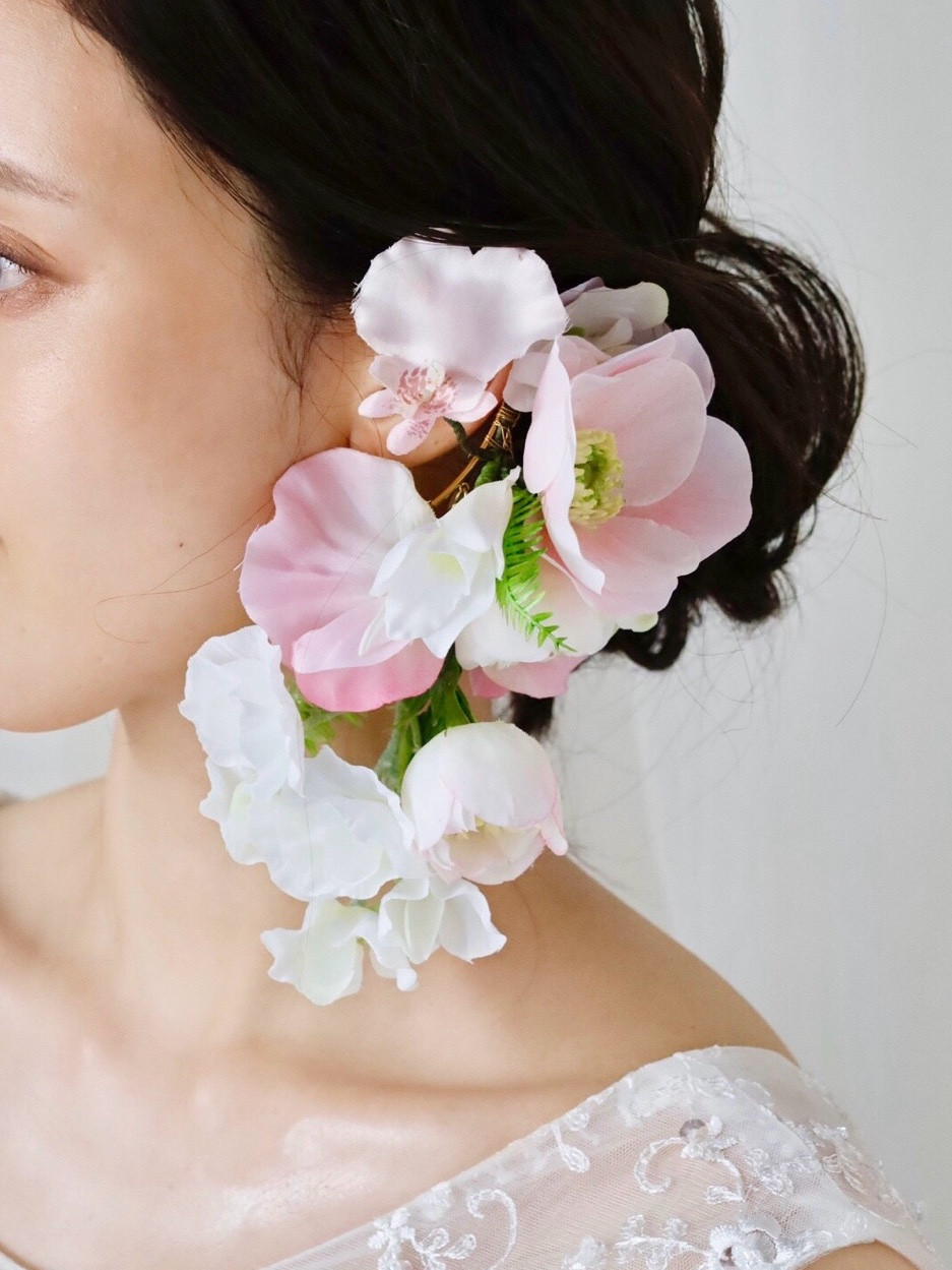 【ピンクアネモネのイヤーカフ】】イヤーカフ　イヤーフック　フラワー　造花　アーティフィシャルフラワー