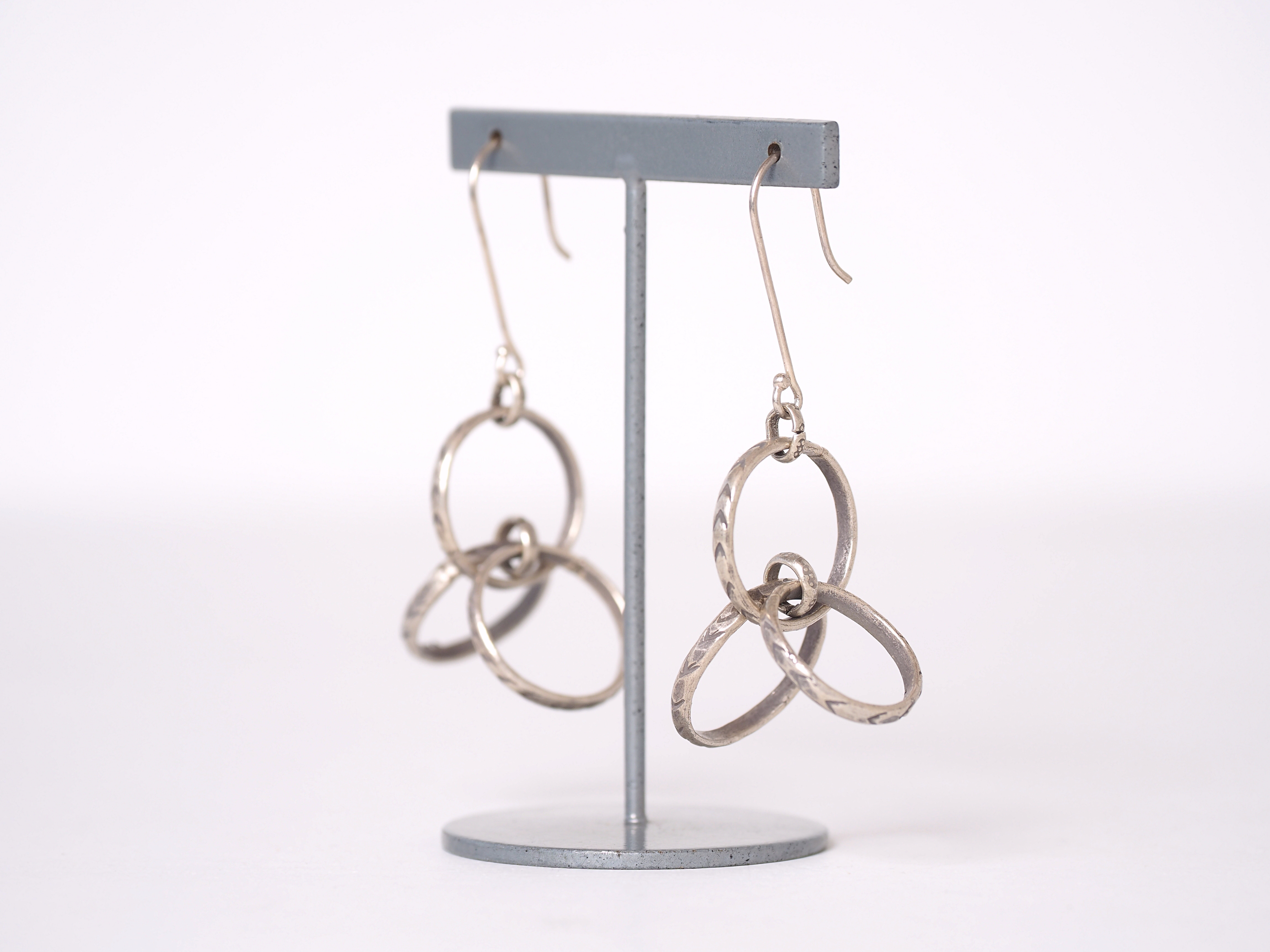 'Triangle ring' silver pierce